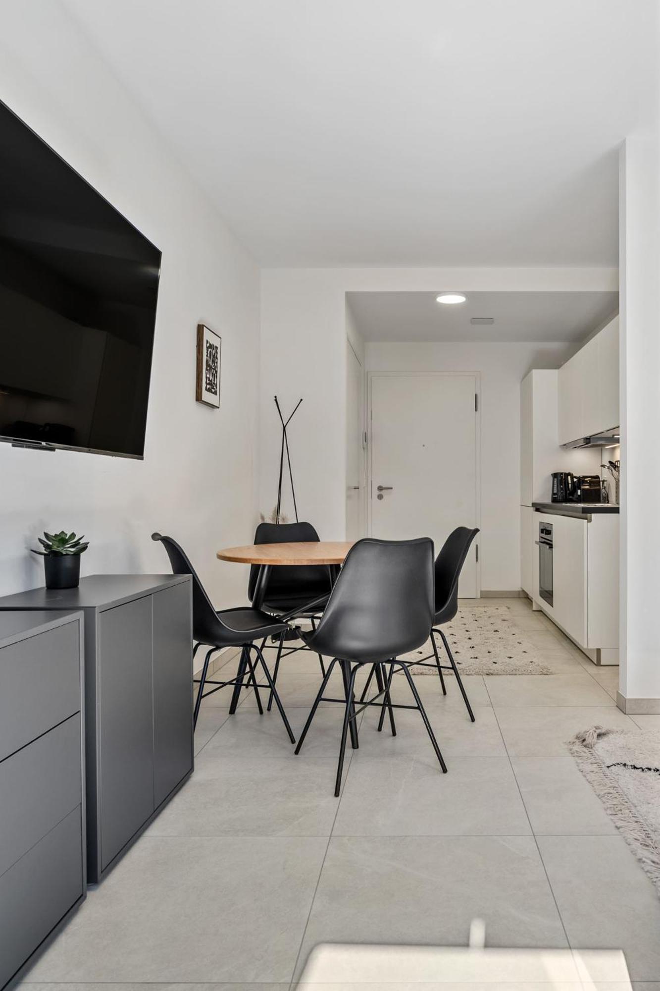 Classy Studio Next To Belval Shopping Plaza Esch-sur-Alzette Ngoại thất bức ảnh